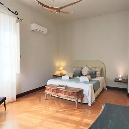 Relais Delle Rose فندق مبيت وإفطار