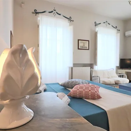 فندق مبيت وإفطار Relais Delle Rose 2*