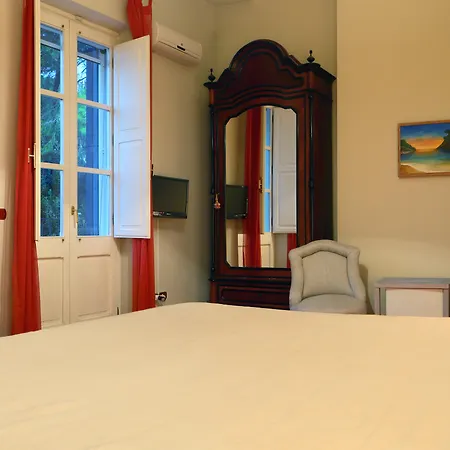 Relais Delle Rose 2*