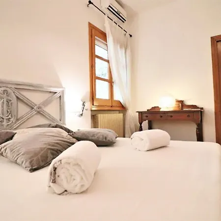 Relais Delle Rose Bed & Breakfast