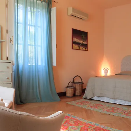 Bed & Breakfast Relais Delle Rose 2*