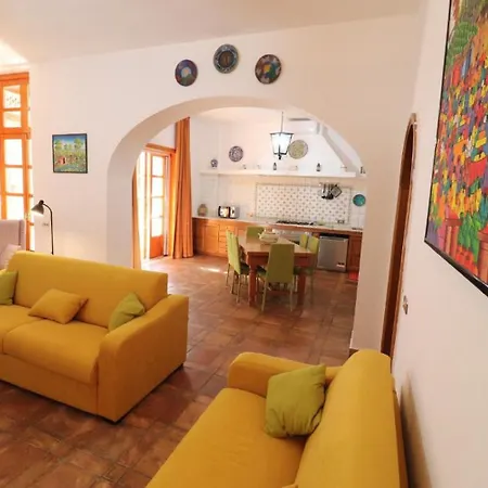 Relais Delle Rose 4*