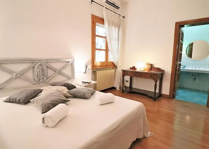 Relais Delle Rose B&B 레체